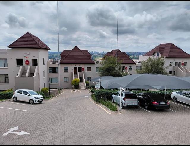 2 BEDROOM APARTMENT FOR SALE IN NORTHCLIFF